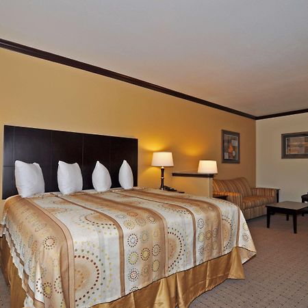 Best Western Plus Royal Mountain Inn & Suites Athens Rom bilde