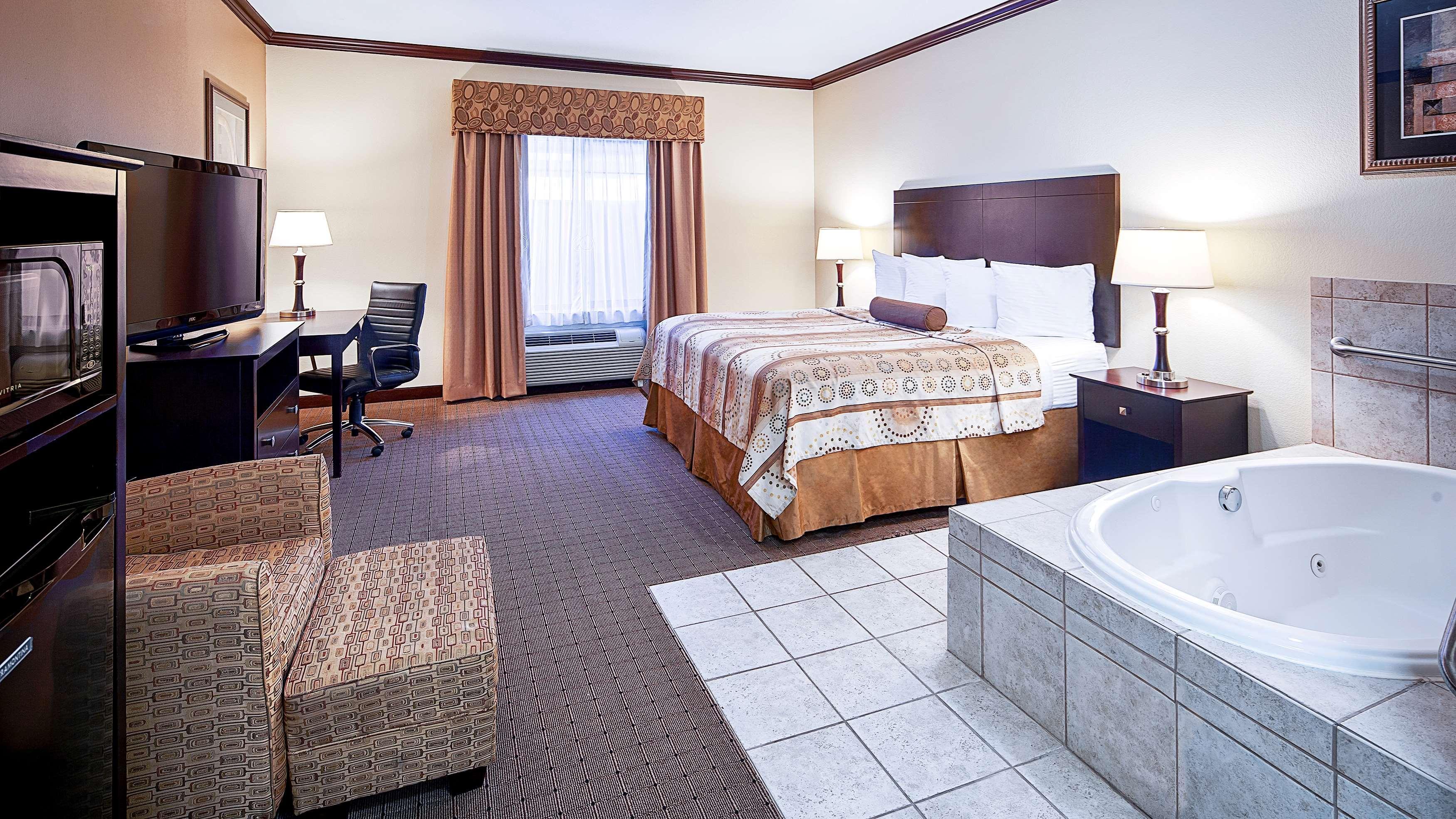 Best Western Plus Royal Mountain Inn & Suites Athens Eksteriør bilde
