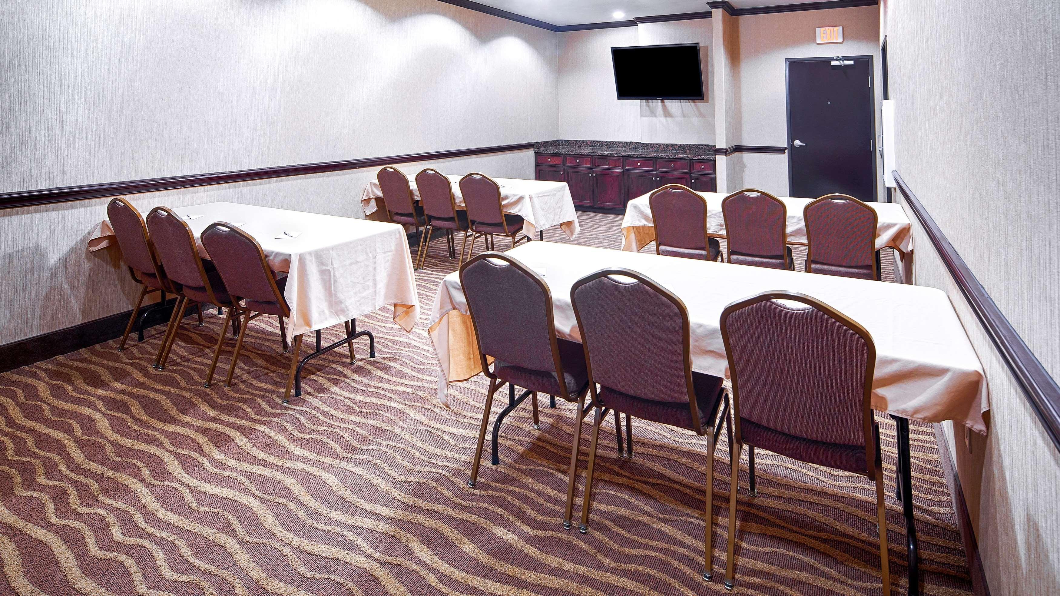 Best Western Plus Royal Mountain Inn & Suites Athens Eksteriør bilde