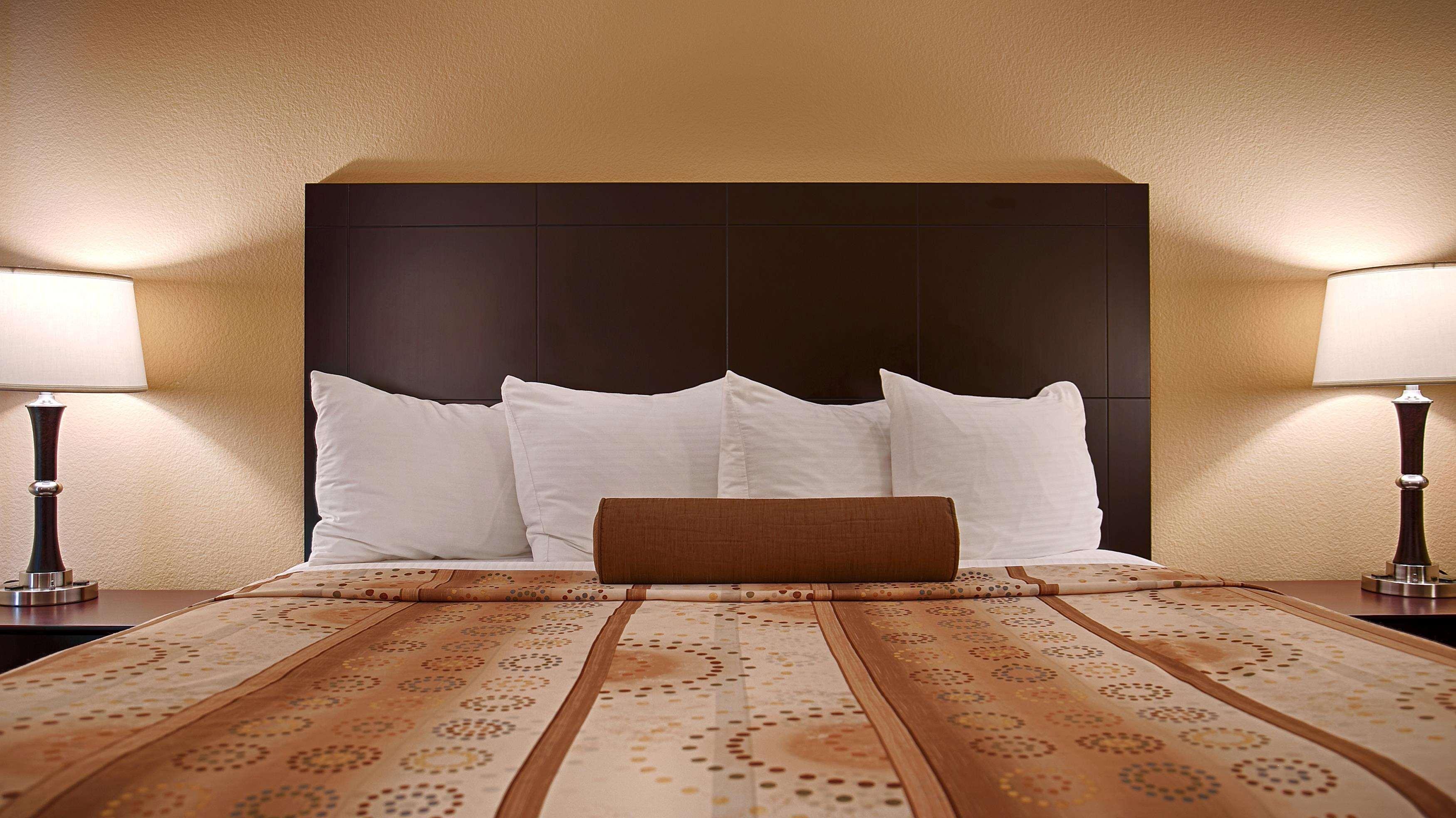 Best Western Plus Royal Mountain Inn & Suites Athens Eksteriør bilde